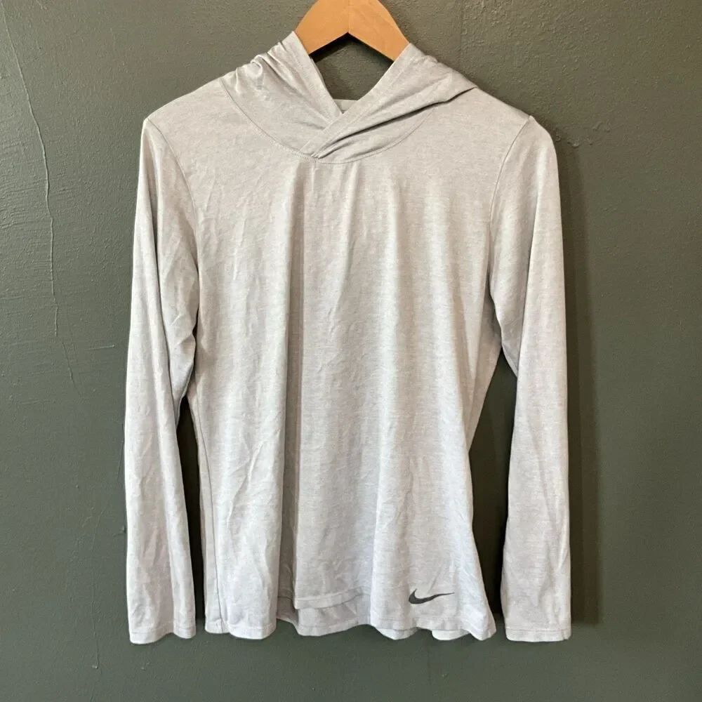 Nike Women's Dri-Fit Legend Hoodie Size Medium Gray Jersey Shirt 902098